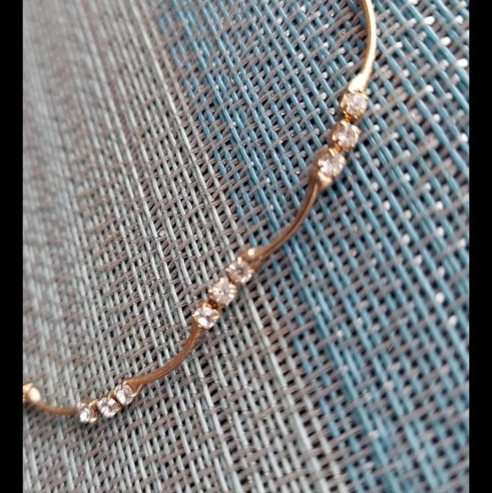 PCI Signed GOLD WITH RHINESTONES DELICATE 16" VINTAGE NECKLACE EUC